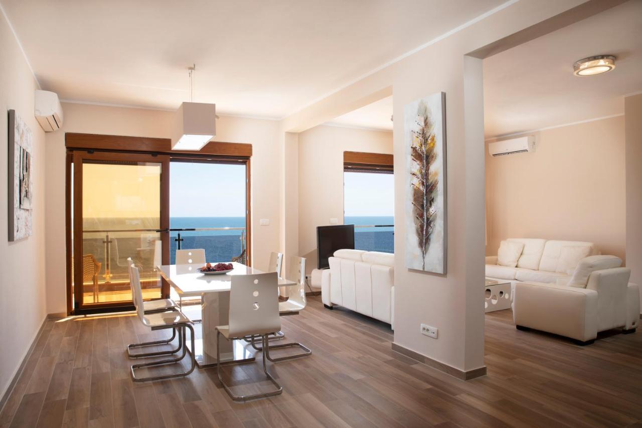 Royal Bay Apartment Dobra Voda Luaran gambar