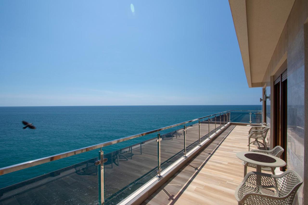 Royal Bay Apartment Dobra Voda Luaran gambar