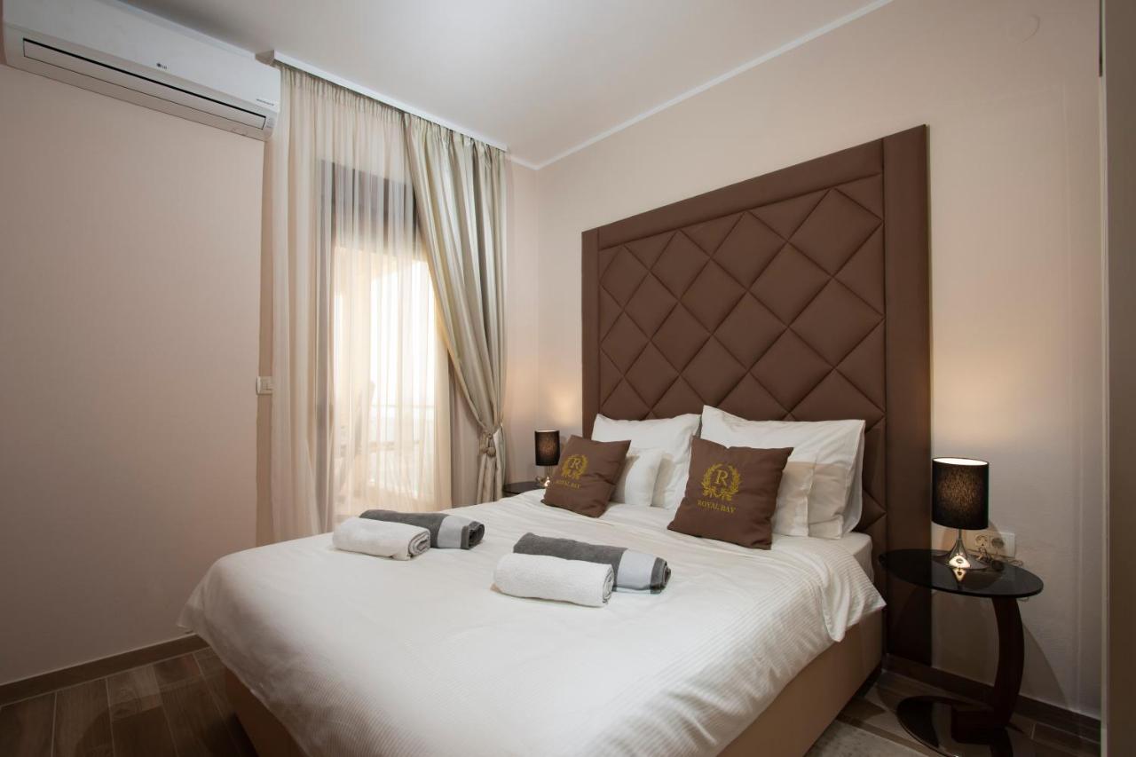 Royal Bay Apartment Dobra Voda Luaran gambar