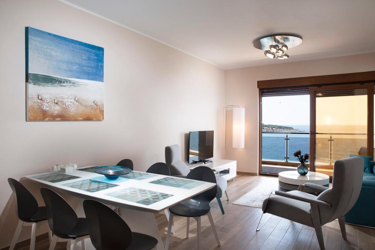 Royal Bay Apartment Dobra Voda Luaran gambar